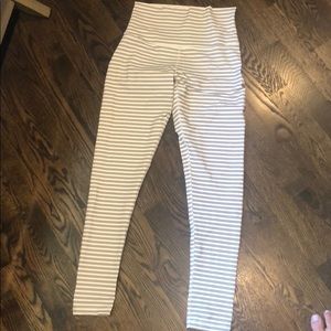 High waisted leggings